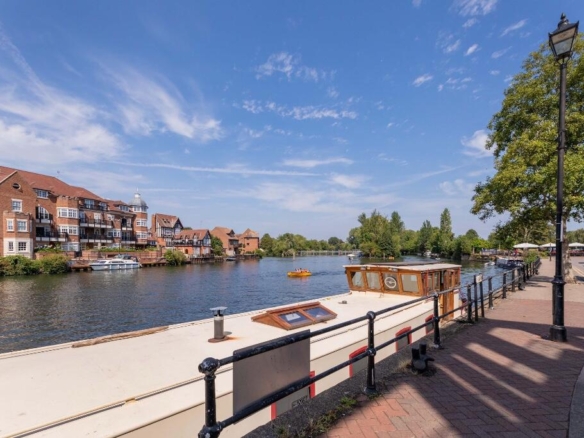 The Waterfront, Windsor