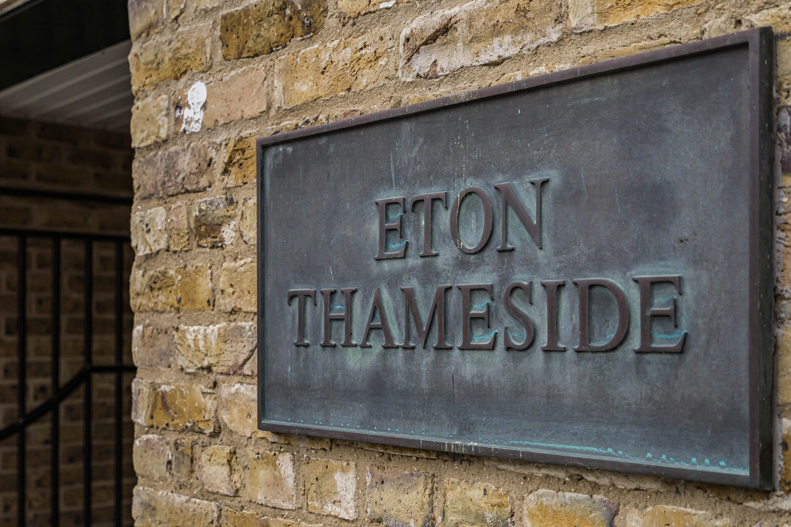 Eton Thameside, Eton