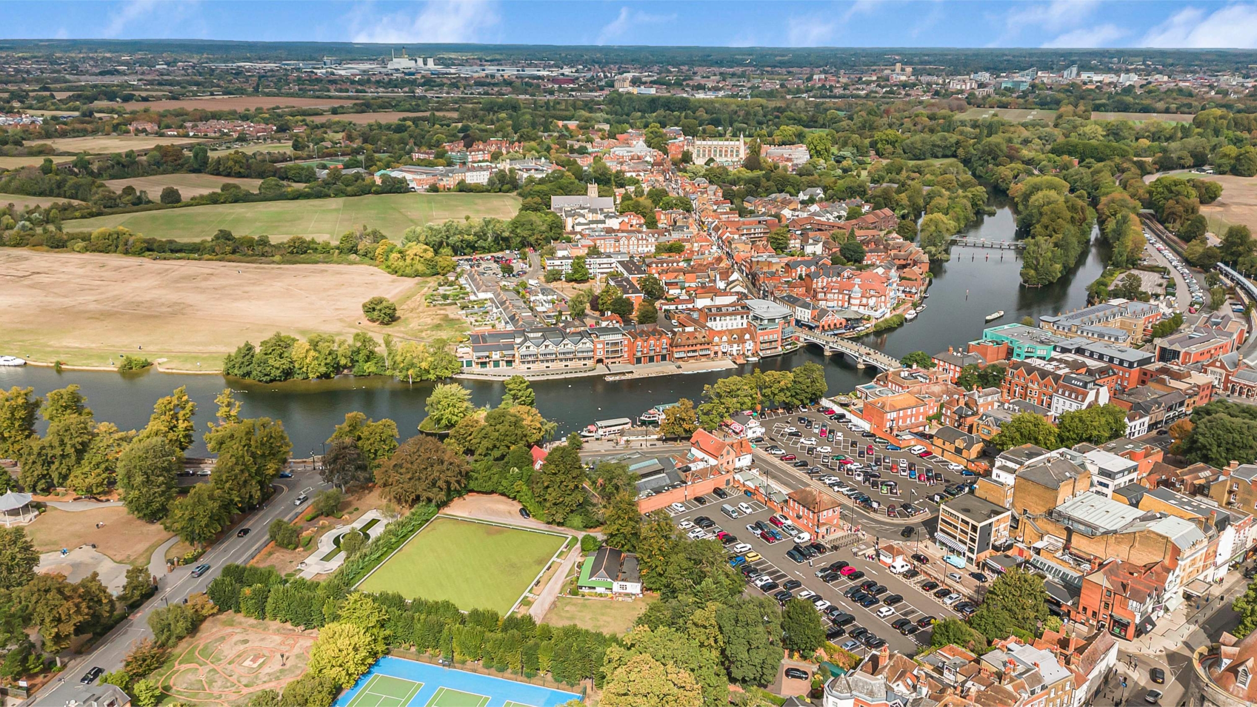 Eton Thameside, Eton