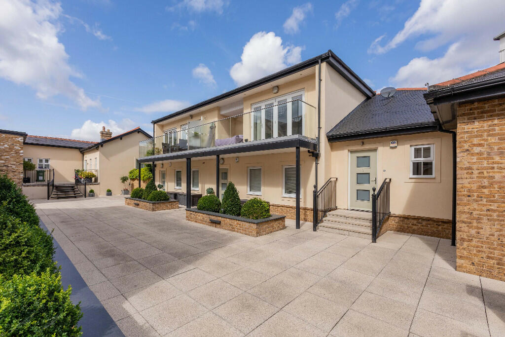 633dcca6a36f9f677ef74d163855c993 Eton Thameside, Eton